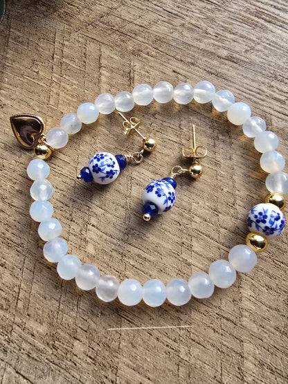 Not your Grandma's China Stretch Bracelet