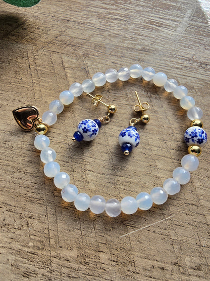 Not your Grandma's China Stretch Bracelet