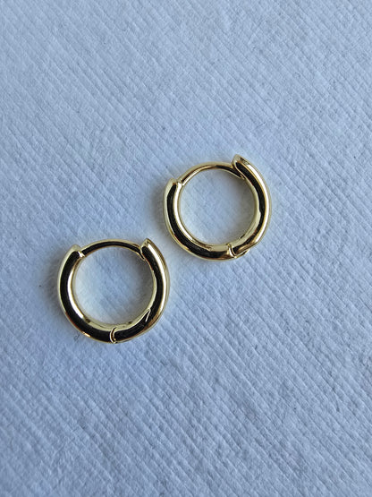 Small Gold Huggie Hoops (13MM)
