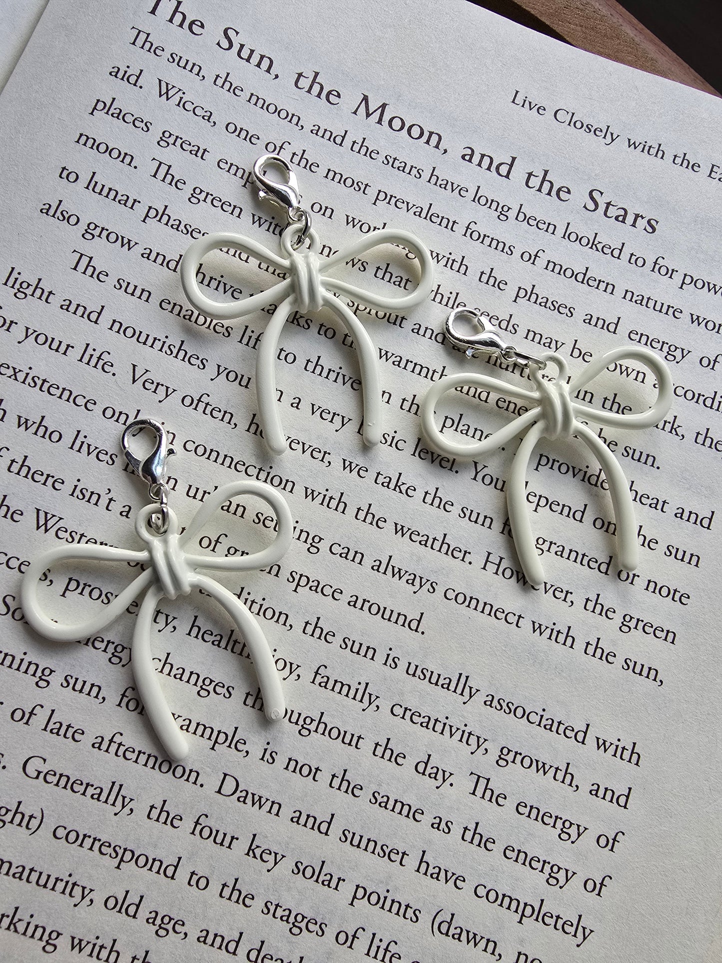 Macaron Bow Charm | Enamel White Cute Fashion Accessory Clip My Store