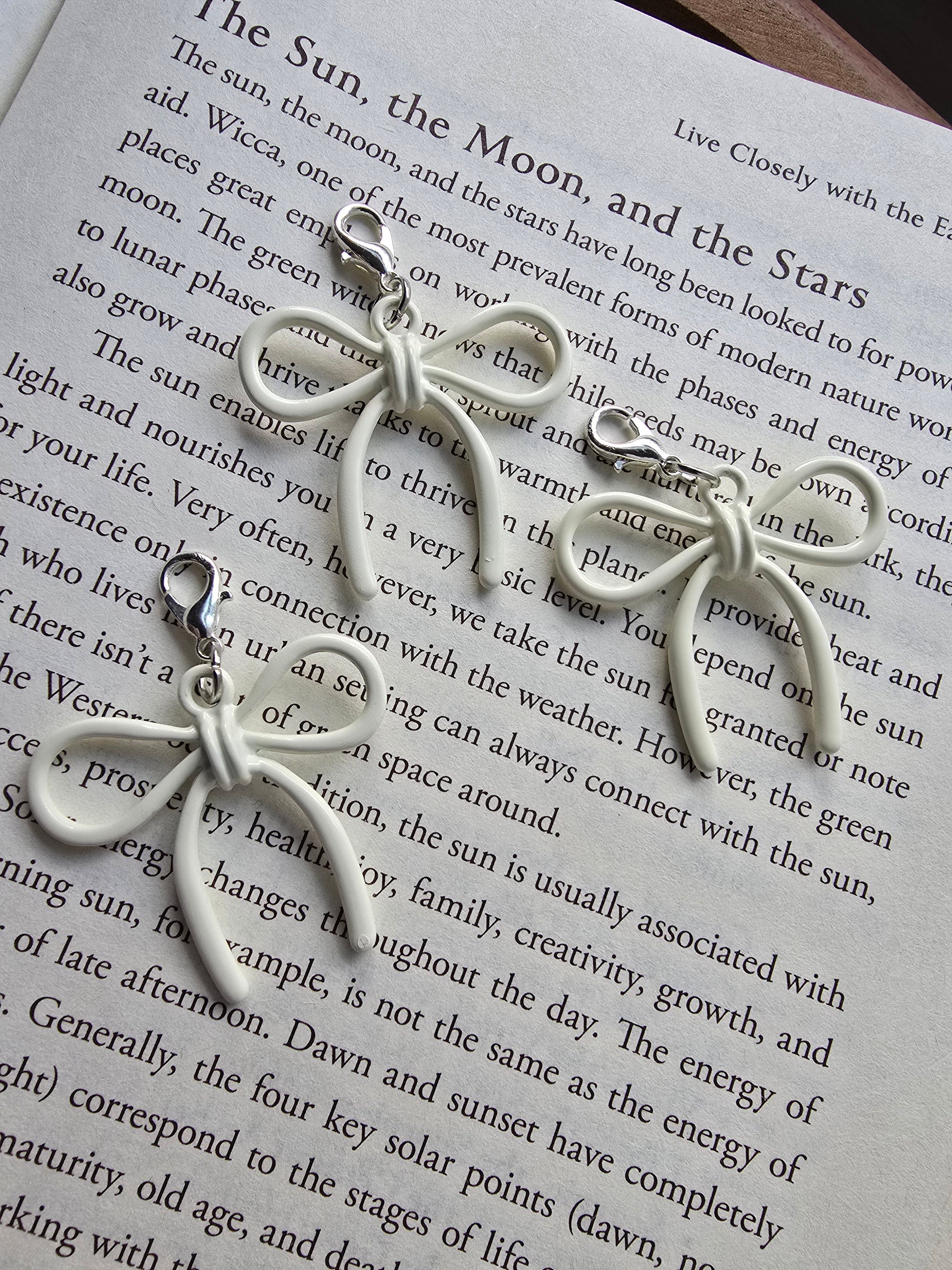 Macaron Bow Charm | Enamel White Cute Fashion Accessory Clip My Store