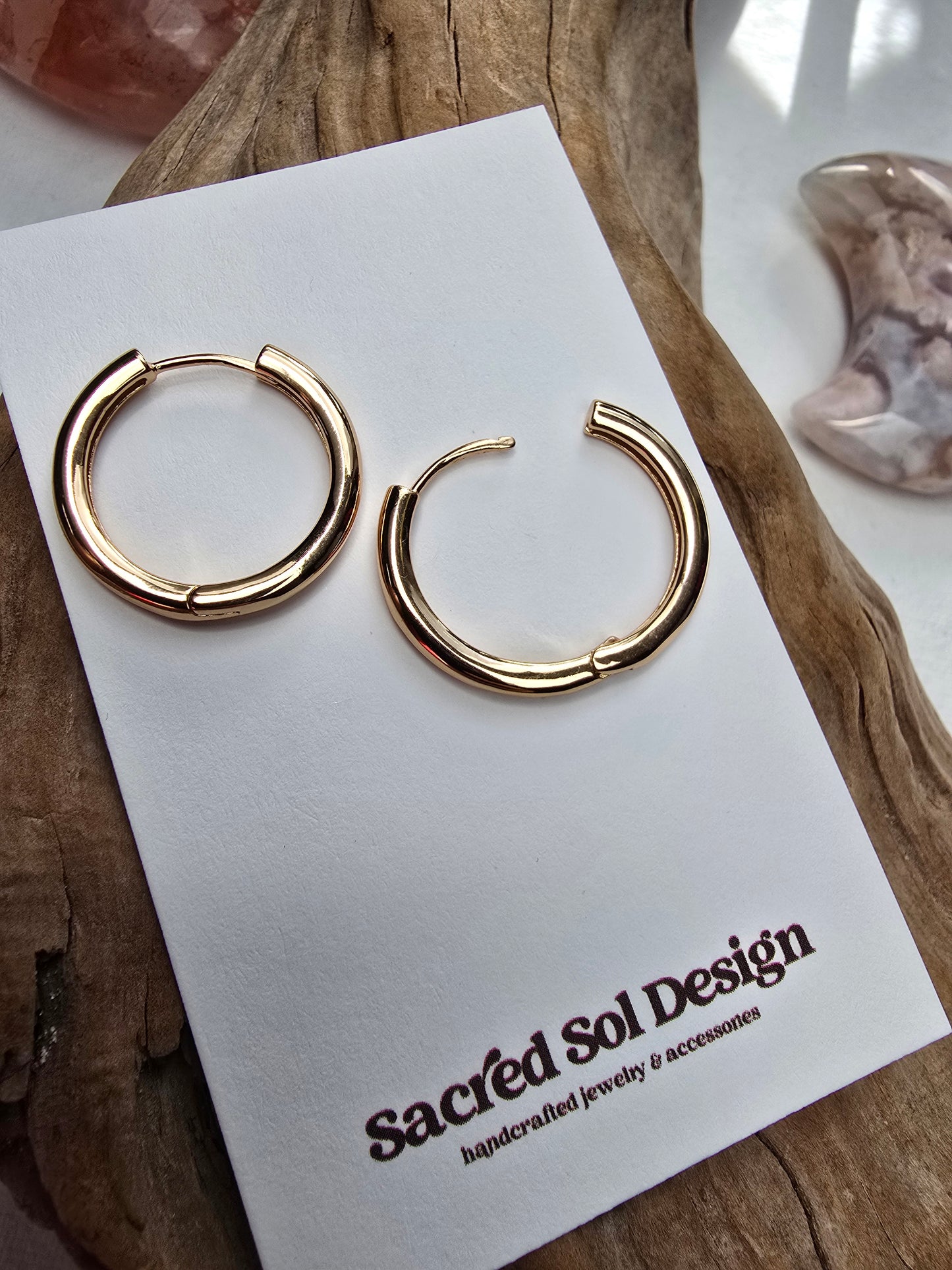 Foundation Huggie Hoops (24.5MM)