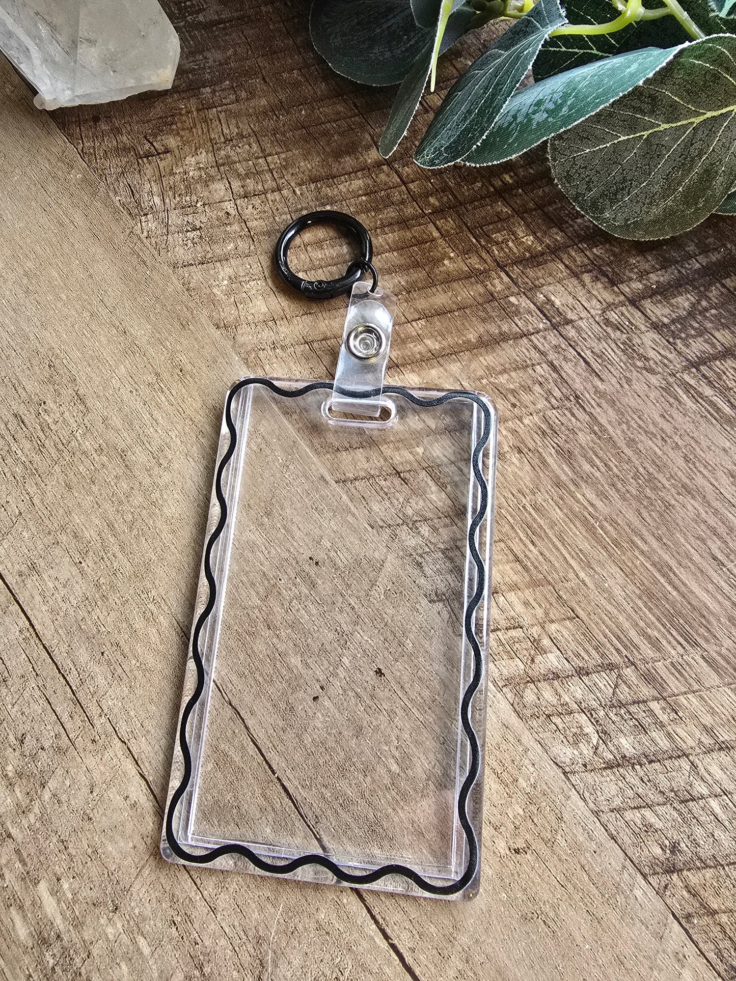 Scalloped Edge Photocard & ID Holder Sacred Sol Design